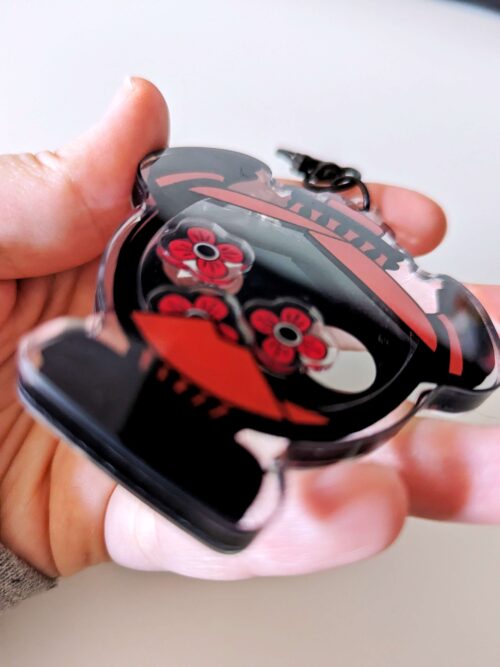 Sleepy Eyes Amphora Shaker Charm - Image 3